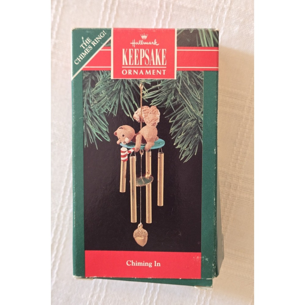 Vintage Hallmark Keepsake Christmas Ornament Chiming In 1990 Cat Squirrel Cute